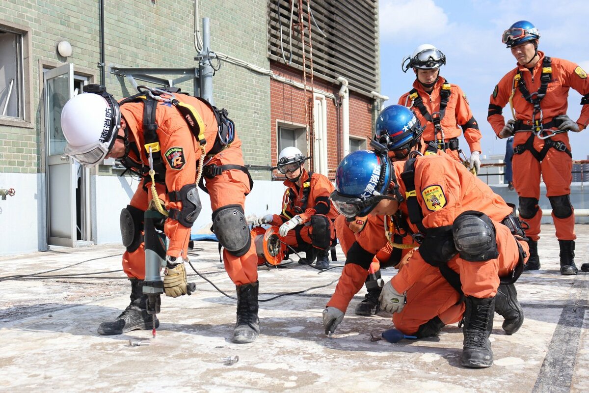 【滋賀】救助訓練中の31歳消防隊員が死亡　宙づりの4.7メートルの高さから落下　大津市